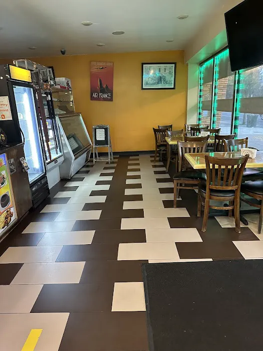 La Familia Deli & Grill Picture 8