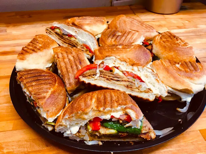 Avellino's Pizzeria & Catering Picture 7