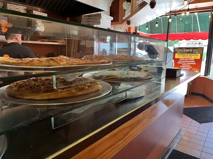 Avellino's Pizzeria & Catering Picture 4