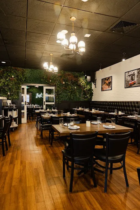 ITA Kitchen - Garden City Picture 1