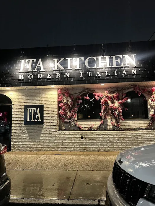 ITA Kitchen - Garden City Picture 3