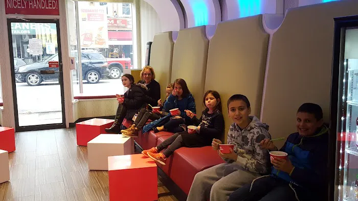 16 Handles Picture 7