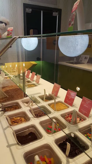 16 Handles Picture 9