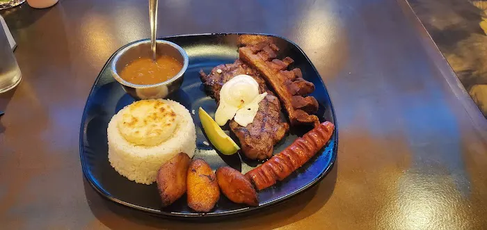 Sabor a Colombia Restaurant & bar Franklin Square Picture 2