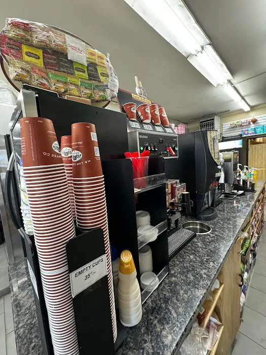 Lakeview Deli and Grill Picture 10