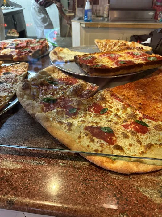 Tori T’s Pizzeria Picture 4