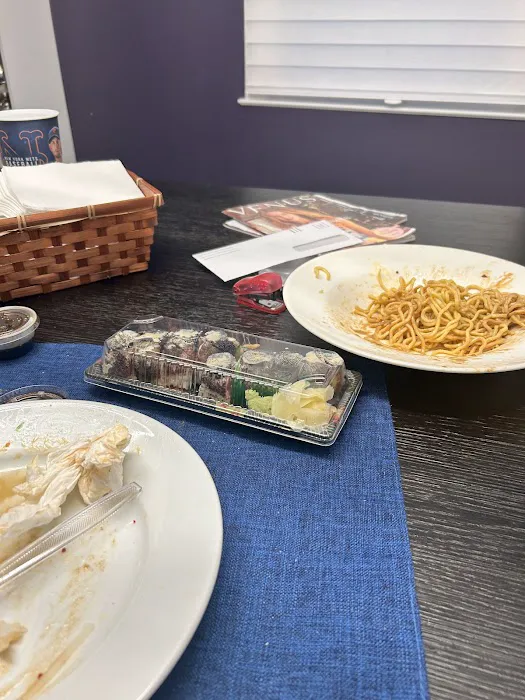 Double Fish Chinese Food & Sushi Picture 8