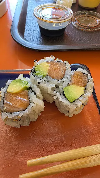 Double Fish Chinese Food & Sushi Picture 1