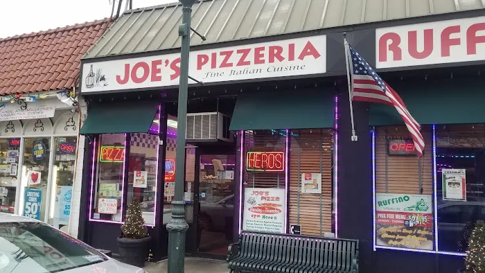 Joe's Pizzeria (Lynbrook NY) Picture 3
