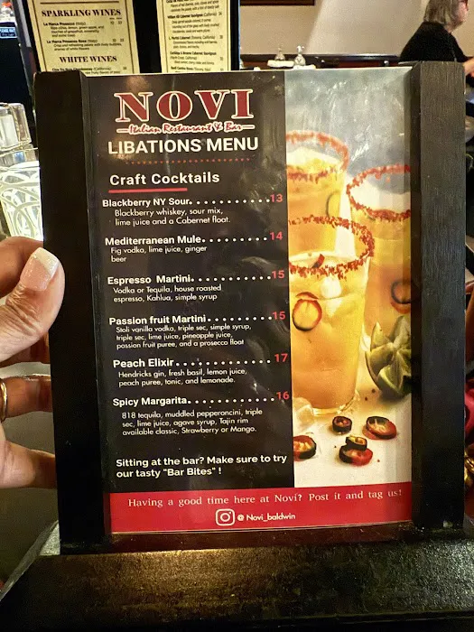 Novi Restaurant Picture 5