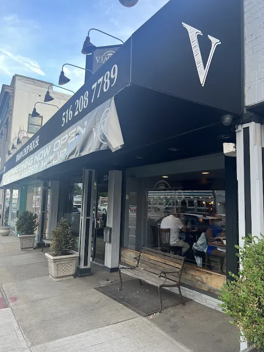 Viaggio Italian Chop House Picture 7
