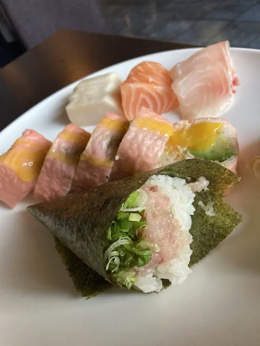 Sushi Palace Picture 10