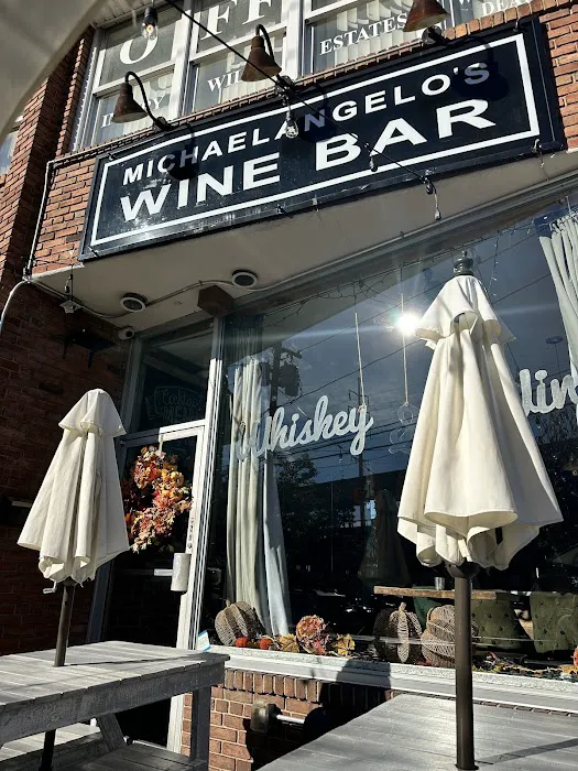 Michaelangelos wine bar Picture 7