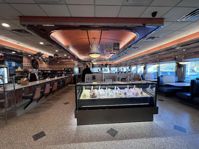 Golden Reef Diner Picture 4