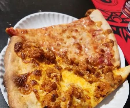 Camila’s of Front Street Pizzeria