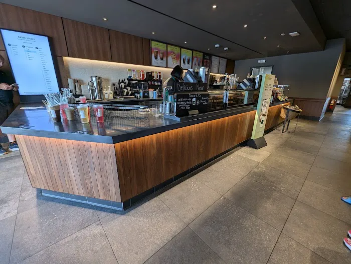 Starbucks Picture 9