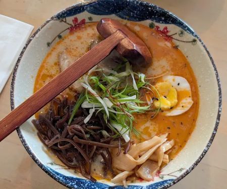8 RAMEN