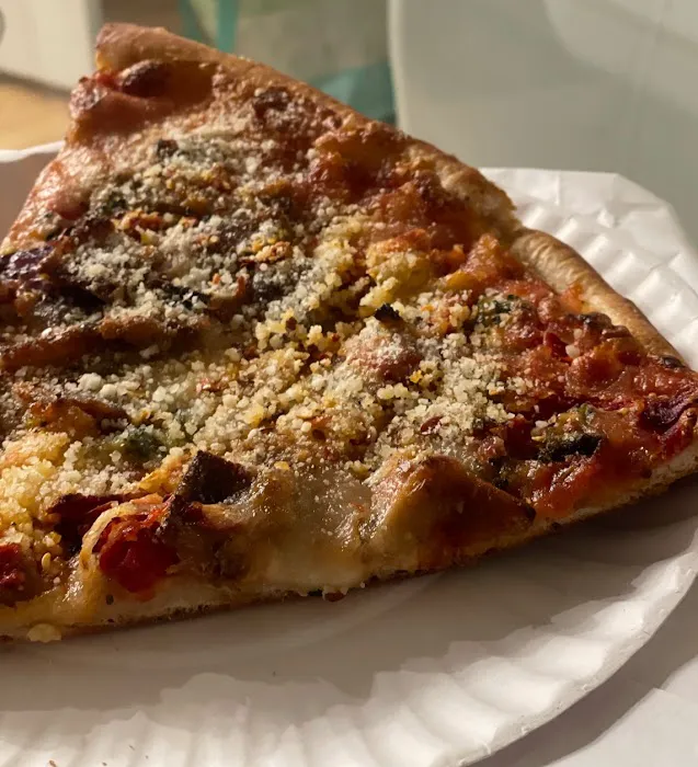 Saltano’s pizzeria Picture 3