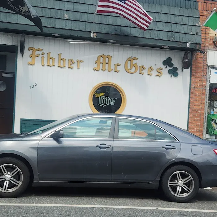 Fibber McGee's Picture 1
