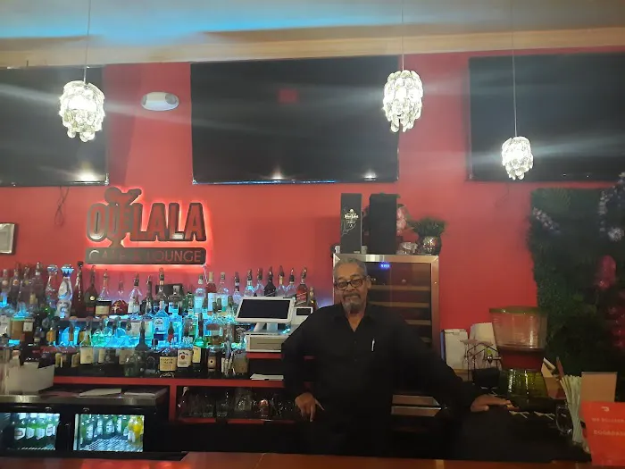 Oulala Restaurant and Lounge Picture 3