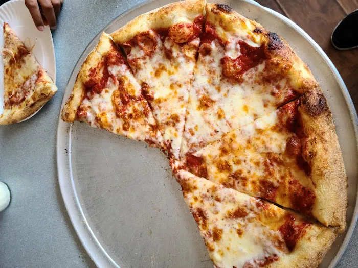 Joey's Pizza of Lynbrook Picture 4