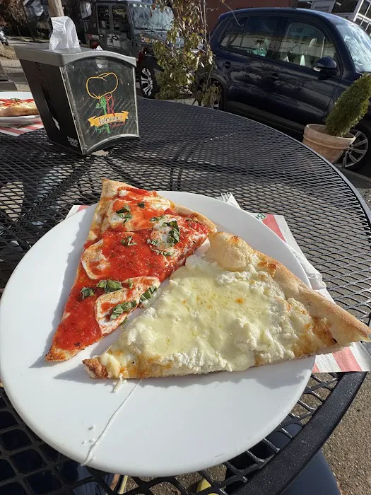 Interiano's Pizzeria & Ristorante Picture 2