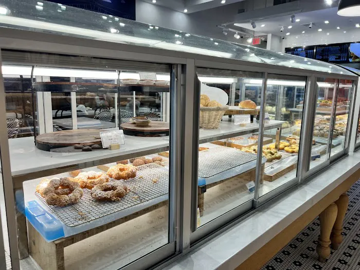 Paris Baguette Picture 9
