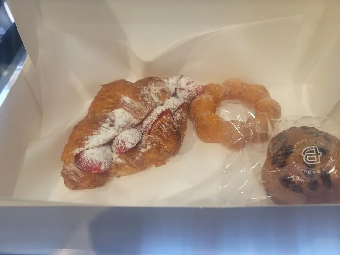 Paris Baguette Picture 3