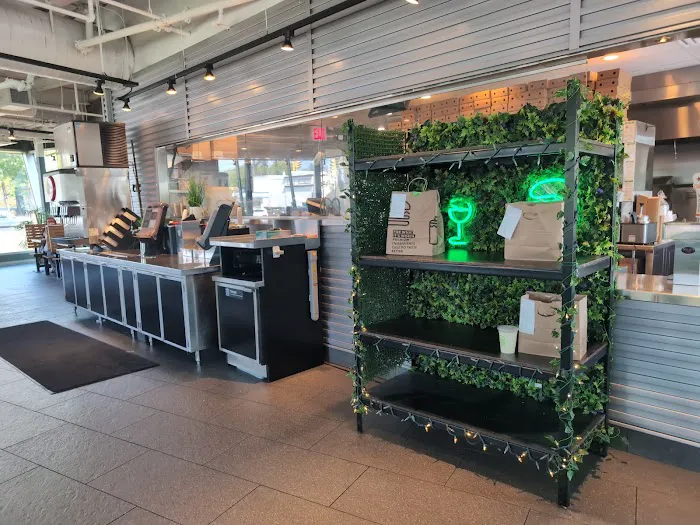 Shake Shack Westbury Picture 10