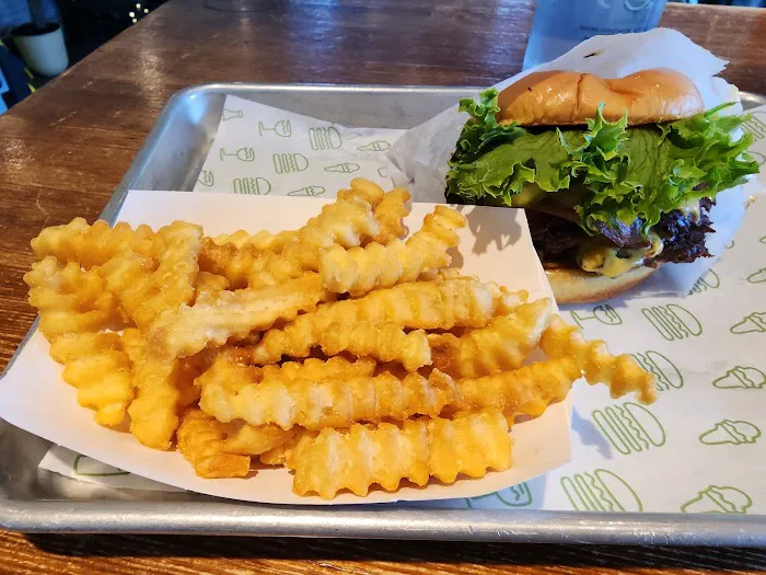 Shake Shack Westbury Picture 7