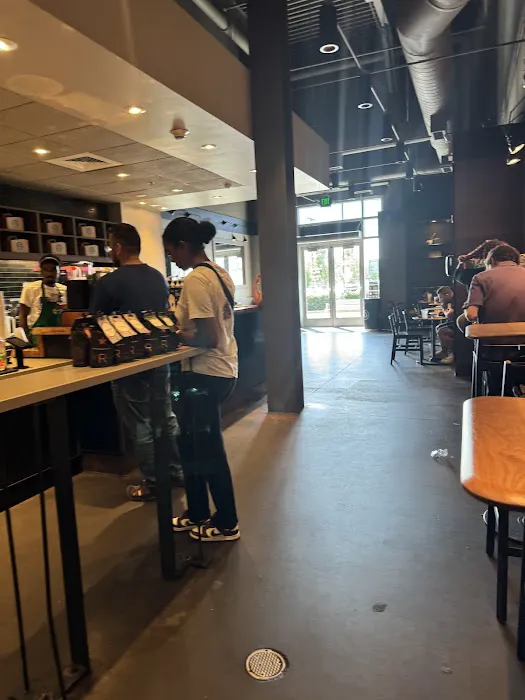 Starbucks Picture 8