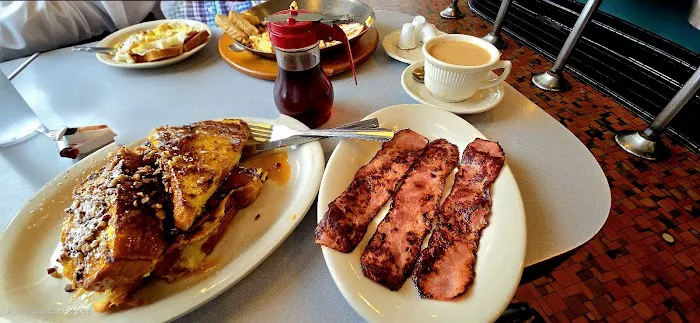 Thomas's Ham & Eggery Diner Picture 8