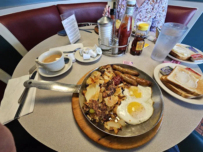 Thomas's Ham & Eggery Diner Picture 4