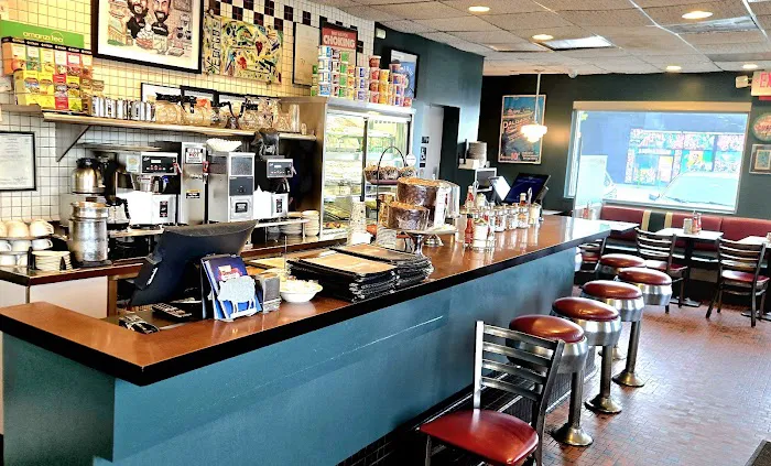 Thomas's Ham & Eggery Diner Picture 3