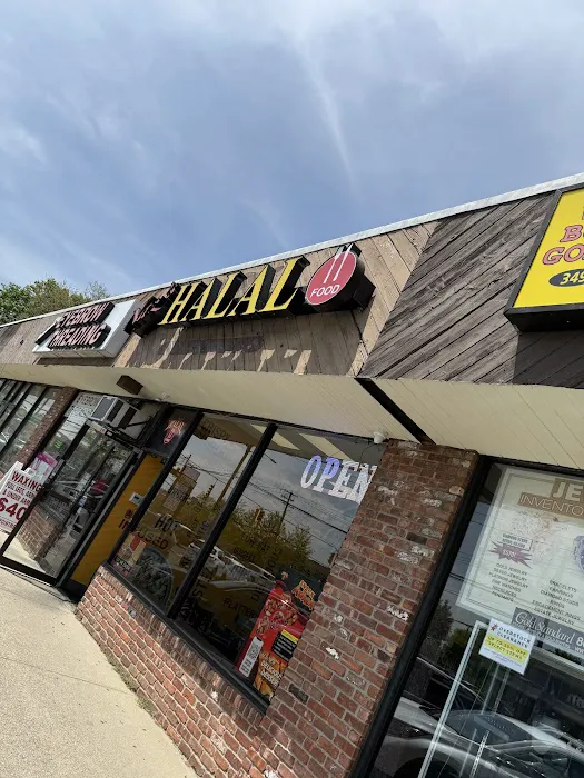 Naz’s Halal Food - Carle Place Picture 5