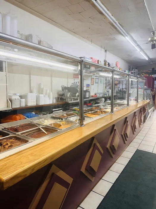 EL MANA’ DELI CORP Picture 1