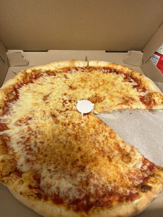 Gino's Pizzeria And Restaurant Picture 4