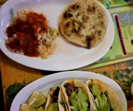 Tacos Y Mas