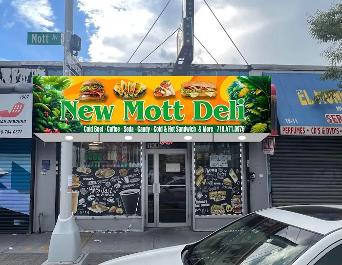 New Mott Deli Picture 3