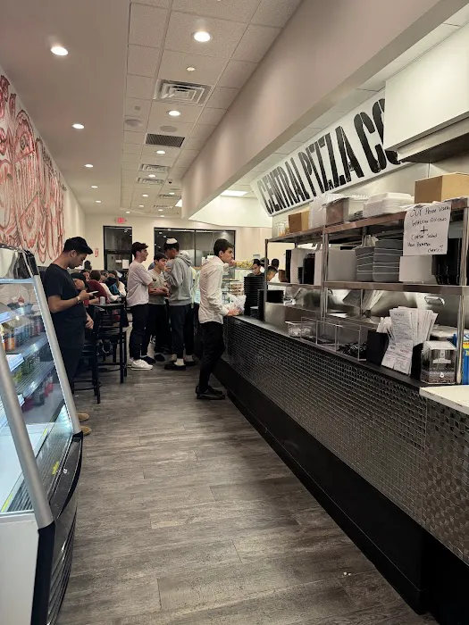 Central Pizza Co. Picture 5