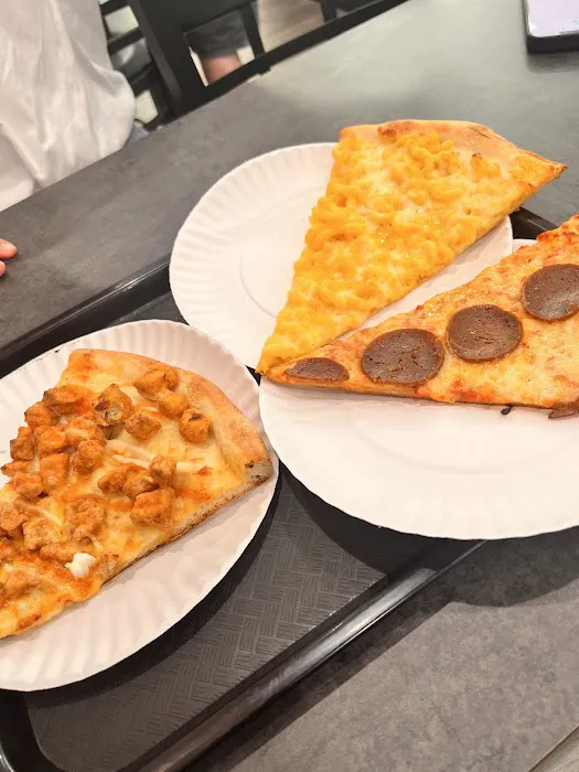 Central Pizza Co. Picture 10