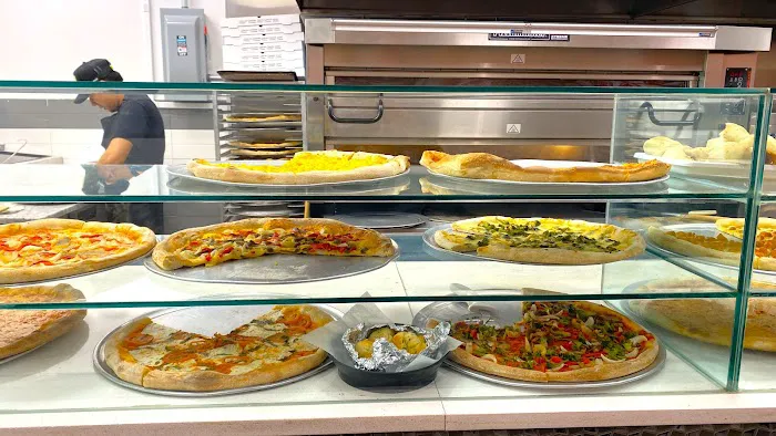 Central Pizza Co. Picture 2
