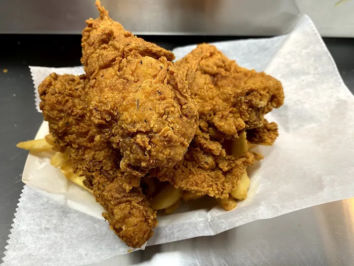 Louisiana Famous Fried Chicken Picture 3