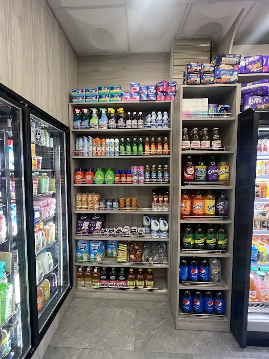 Fresh Bites Deli Picture 2
