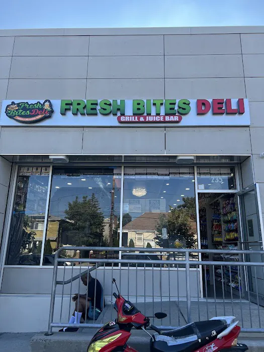 Fresh Bites Deli Picture 10