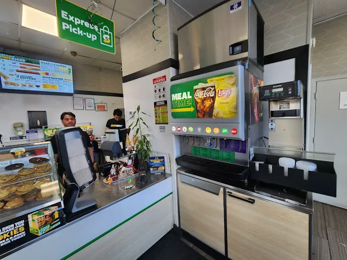 Subway Picture 4