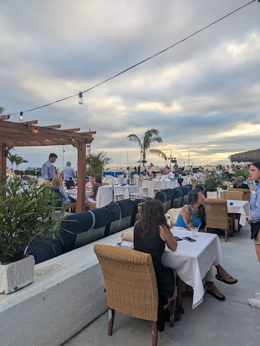 New York Beach Club & Restaurant ( Open to Public after 6pm ) Picture 8