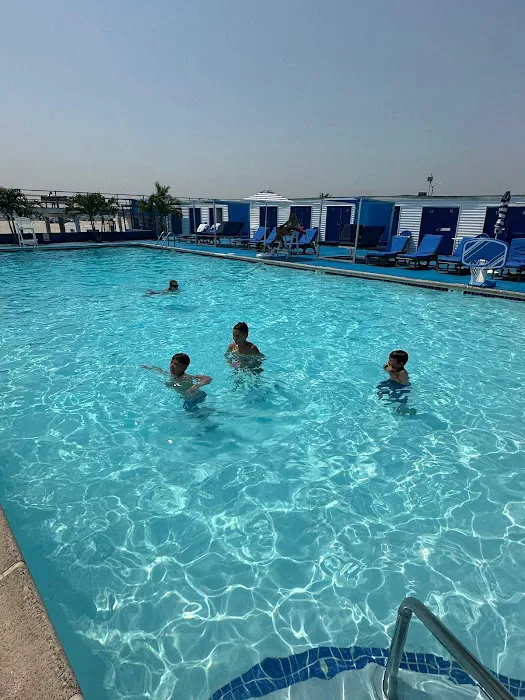 New York Beach Club & Restaurant ( Open to Public after 6pm ) Picture 3