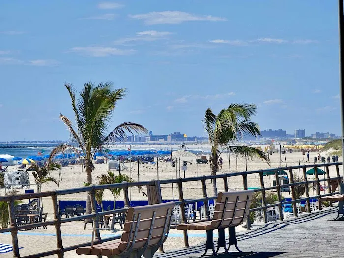 New York Beach Club & Restaurant ( Open to Public after 6pm ) Picture 4