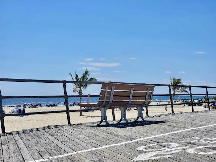New York Beach Club & Restaurant ( Open to Public after 6pm ) Picture 6